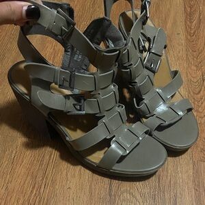 Stylish Gray Women's Sandals